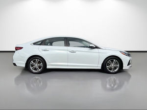 Sonatas SEL 2.4L Automático 2018 de Segunda Mano, Sedán Mediano Usado, 5 Plazas, Volante a la Izquierda, Vehículo de Gasolina en Venta - Product Image 3