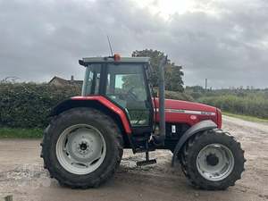 2020 MASSEY FERGUSON 6718S Tractor de orugas usado 80HP Tractor de ruedas para granjas con componentes centrales Caja de cambios de engranaje de motor - Product Image 6