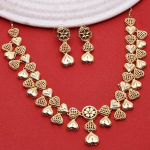 Vente en gros Parure de bijoux traditionnels turcs Colliers Orthodoxes en or 14 ct 18 ct 24 ct Bijoux tendance en laiton plaqué or - Product Image 1