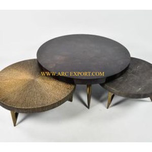 Ensemble de 2 tables d'appoint en aluminium de différentes tailles pour café Tables gigognes d'intérieur de forme ronde au design merveilleux à un prix abordable - Product Image 2