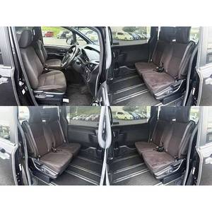 Toyota Esquire XI 2017, minivan à conduite à droite - Product Image 5