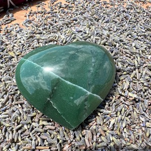 Aventurina verde Corazón hinchado Piedra de cristal Piedra preciosa curativa natural para la suerte Prosperidad Amor Regalo pulido - Product Image 6