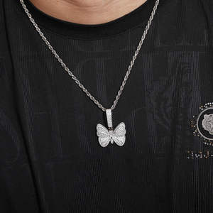 Colgantes de Mariposa Clásicos de Lujo con Moissanita Totalmente Incrustada, Chapados en Oro de 14K, Plata de Ley 925, Joyería para Unisex - Product Image 4