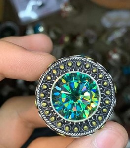 Zircon vert naturel certifié en argent Sterling 925 bague faite à la main véritable Moissanite verte bague de fiançailles cadeau pour lui - Product Image 4