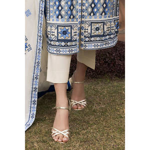 ชุดสูทผ้าลอนปักลายสำหรับผู้หญิง 3 ชิ้น พร้อมขอบลาย CL-52450 - Product Image 1