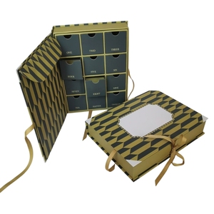 Boîte à souvenirs personnalisée en carton pour bébé avec enveloppe et 12 compartiments, calendrier <span class=keywords><strong>de</strong></span> <span class=keywords><strong>l</strong></span>'<span class=keywords><strong>avent</strong></span> pour enfants - Product Image 1