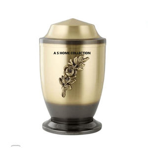 Urnes de crémation de style américain pour animaux de compagnie Conception unique Fabriqué à la main en aluminium et métal Fournitures funéraires en gros - Product Image 3