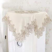Nappe carrée blanche de style européen avec bord brodé, dentelle ajourée, housse de chaise Zhou Da Mao, tissu de nappe