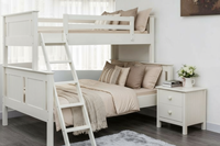 Modernes Design Massivholz Etagenbett in Twin-Full-Größe Hochwertige Weiße Schlafzimmermöbel P.D.T Stapelbar Vietnam 1 Jahr Garantie
