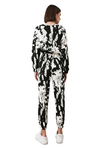 Chándal personalizado sublimado, moda de alta calidad para mujer, chándal de lana de poliéster recortado de manga larga de punto para mujer - Product Image 3