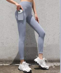 Mallas de yoga sin costuras de cintura alta para mujer, superventas, para entrenamiento en el gimnasio y correr, venta directa de fábrica a bajo MOQ - Product Image 1