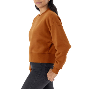 บริการออกแบบ OEM เสื้อสเวตเชิ้ตผู้หญิงคอกลม แขนยาว ผ้าฟลีซ 100% คอตตอน คุณภาพสูง สำหรับฤดูหนาว รุ่นใหม่ปี 2026 แบบเรียบง่าย ระบายอากาศได้ดี - Product Image 5