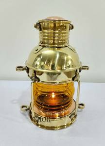 Linterna de vela colgante de bronce y latón Linterna decorativa dorada con vidrio para uso doméstico Centro de mesa o decoración de pared - Product Image 5