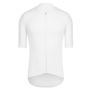 Ensemble de maillot et short de cyclisme personnalisés de haute qualité avec caractéristiques imperméables antibactériennes à séchage rapide pour de longues sorties durables - Product Image 1