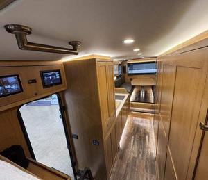 Remolque de Viaje de Lujo, Caravana, Casa Móvil, Autocaravana para Acampar en Venta en EE. UU. y Europa para Uso en Vehículos y Automóviles para Agua y Aire - Product Image 3