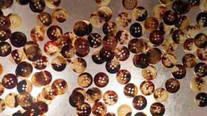 Boutons en corne de buffle de qualité supérieure, polis naturellement, durables, écologiques, au design classique, pour manteaux, vestes, artisanat naturel - Product Image 3