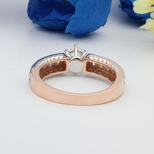 Bague de fiançailles pavé conique en diamant cultivé en laboratoire classique bague de mariage en diamant cultivé en laboratoire pour sa bague d'anniversaire pour les femmes - Product Image 4