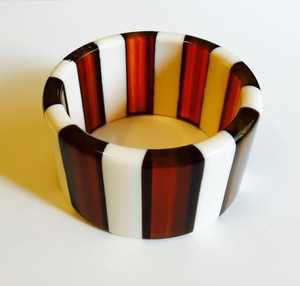 Nouveauté Bracelets en résine de couleur personnalisée avec motifs floraux Bijoux faits à la main de haute qualité Prix de gros élégant - Product Image 2