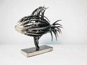 Figurine de poisson artistique en métal pièce maîtresse de table élégante pour salon bureau fête cadeau affichage utilisation décorative - Product Image 5