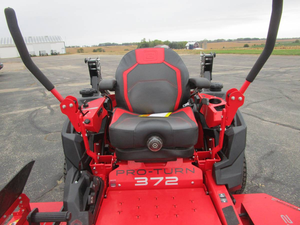 Meilleur prix pour la tondeuse à gazon commerciale GRAVELY Pro Turn 300 Series à braquage zéro, plateau de coupe de 60 à 72 pouces - Product Image 4