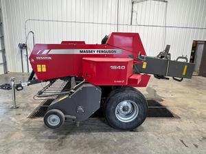 Livraison gratuite Massey Ferguson Hesston 1840 Mini presse à balles carrées pour foin, matériel agricole pour la compression de l'herbe - Product Image 6