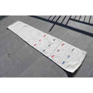 Alfombra Turca, Alfombra de Pasillo de 1.7x9.1 pies, Alfombra Vintage de Lana Blanca Sólida - Product Image 1