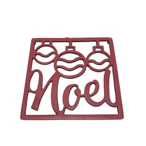 Dessous de plat hexagonal "Béni" en aluminium coulé finition argentée Coussin pour marmite de cuisine Décoration intérieure Cadeau protecteur de chaleur de table Décoration - Product Image 4