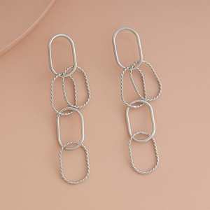 Pendientes de Moda Chapados en Oro 184267 con Diseño Geométrico en Forma de Flor, Aleación de Latón y Cobre, Zirconia, Perla, Diamante, Número Religioso para Fiestas - Product Image 4