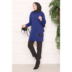 Túnica Hijab con Adornos de Piedras Índigo y Pompones, Estilo Modesto - Product Image 4