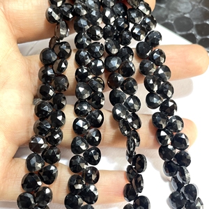 <b>Black</b> Onyx Faceted <b>Heart</b> Shape Briolette Beads, 7MM Calibrated Gemstone Beads, Wholesale Beads shop - Product Image 2