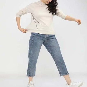 เสื้อสเวตเตอร์คอกลมแขนยาวแบบเรียบสำหรับผู้หญิงเสื้อกันหนาวมีฮู้ดสำหรับ100% ผ้าฝ้ายออกแบบโลโก้ได้ตามต้องการ - Product Image 5