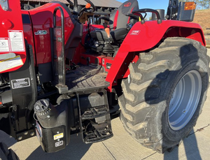 รถแทรกเตอร์การเกษตรแบบมีล้อ 4 ล้อ ยี่ห้อ Mahindra รุ่น 5155 ขับเคลื่อน 4 ล้อ พร้อมระบบป้องกันการพลิกคว่ำ (ROPS) กำลัง 55 แรงม้า เครื่องยนต์มิตซูบิชิ พร้อมชิ้นส่วนสำคัญ เช่น ปั๊มเครื่องยนต์  ขาย - Product Image 4