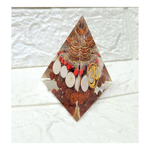 Générateur de richesse 2023 Gomati Chakra Orgone Pyramid avec symbole OM pour la richesse et la prospérité - Product Image 3