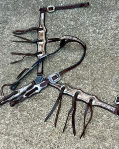 Ensemble de clous en cuir occidental de qualité supérieure fabriqués à la main pour chevaux Équipement d'équitation durable et élégant disponible à la vente depuis l'Inde - Product Image 3