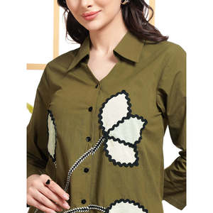 Conjunto de 2 Piezas Deebaco para Mujer, Color Oliva, Bordado Floral, Camisa de Manga Tres Cuartos con Pantalones, Atuendo Casual de Primavera/Verano - Product Image 2