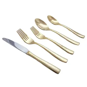 Ensemble de couverts en acier inoxydable avec design martelé, parfait pour une utilisation élégante sur la table, accessoire de salle à manger, fournitures de cuisine, plaqué or - Product Image 1