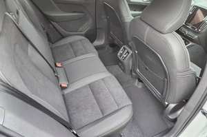 Portaequipajes Metálico Automático para V-O-L-V-O X-C-4-0 2023 con Asientos de Cuero, Batería de Litio y Características Premium - Product Image 3