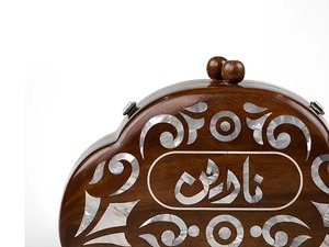 Cadeau de mariage islamique exclusif, pochette de luxe personnalisée pour femme, incrustation de nacre, impression jacquard, broderie à la main détaillée - Product Image 5