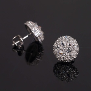 <span class=keywords><strong>Orecchini</strong></span> a Bottone da Uomo in Argento Massiccio con Moissanite VVS Incastonata a Mosaico Invertito - Product Image 6