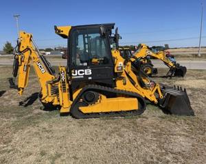 Mini Retroexcavadora JCB 1CX/4CX, Cargadora Frontal, Minicargadora, Tractor Cargador, Capacidad de Carga de 7 Toneladas, Uso en Construcción y Agricultura, Modelo 2023 - Product Image 3