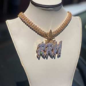 Xury personnalisé 14K pendentif en or jaune 3.30 ct véritable Moissanite coupe classique diamant Style fête de mariage pour les enfants et les hindous - Product Image 4