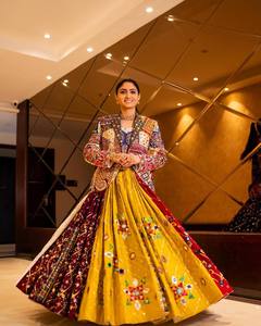 ชุดนำเสนอเทรนด์ใหม่ล่าสุด navratri lehengacholi สำหรับงานปาร์ตี้-พลิกกลับได้ทุกฤดูกาล - Product Image 4