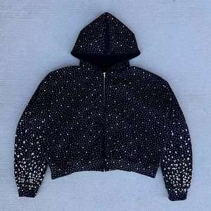 Sudadera con Capucha Extra Grande Personalizada, Bordada con Cuentas y Pedrería, Tela de Felpa Premium, Detalles Brillantes Ecológicos para Ropa Urbana de Invierno - Product Image 4