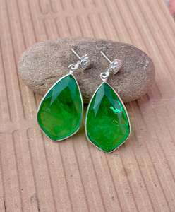 Pendiente de Esmeralda de Plata de Ley 925, hermoso pendiente de mujer. - Product Image 5