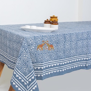 Mantel de Algodón Indio Hecho a Mano, Ecológico, con Estampado Floral Dabu, para Decoración Tradicional del Hogar - Product Image 4