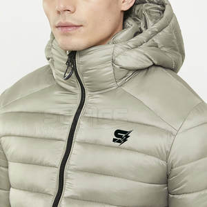 Chaqueta de Invierno Acolchada con Capucha para Hombre, de Alta Calidad y Bajo Precio, Color Personalizado, Diseño Único, Ecológica, Ligera en la Parte Delantera - Product Image 5