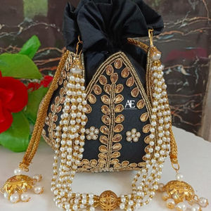 Nouvel arrivage superbe sac à main en relief imprimé multicolore Zardozi Work Bridal Evening Purse Women Traditional Potli String Purses - Product Image 1