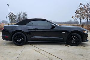 Vehículos Usados de Segunda Mano, Mustang GT Premium Coupé 2017, Transmisión Manual de 6 Velocidades, SISTEMA DE NAVEGACIÓN, Listo para Envío Rápido - Product Image 4