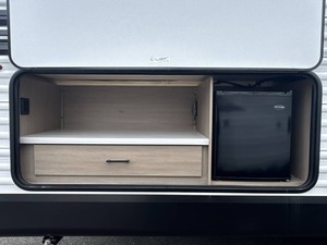 Nouvelle caravane Jayco Jay F-l-i-g-h-t Slx 261BHS 2026 à vendre pour le camping et les voyages - Product Image 2