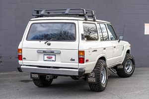 Offre Exceptionnelle : LandCruiser 4x4 SUV 1985, Diesel, Transmission Manuelle, Parfait État de Fonctionnement, Meilleure Offre, Choix Premium - Product Image 3